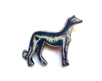 Broche de cachorro Whippet Greyhound azul ou verde maravilhosamente caprichoso da EllyMental