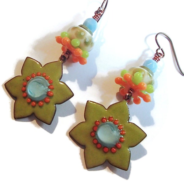 Enamel Flower Earrings/ Bea Stoertz Enamels/ Retro Color Enamel Charms/ Boho/ E2156