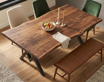 Live Edge valnötsmatbord, rustikt köksbord i massivt trä, handgjort matbord i trä, specialtillverkade möbler, 100 % valnötsträ
