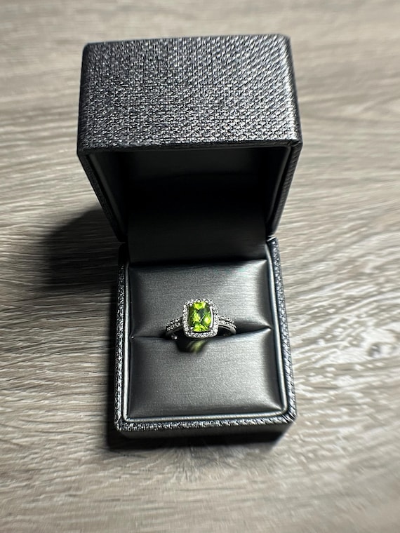 Sterling Silver Peridot Diamond Ring