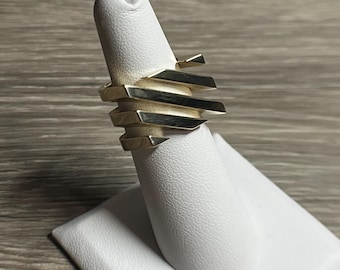 Solid 10k Gold Geometric Illusion Ring