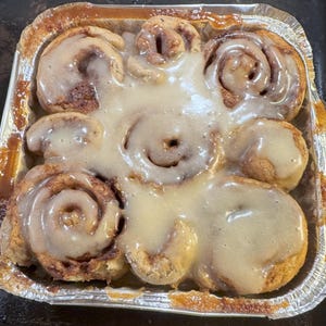 Irresistibly Decadent Gluten-Free Cinnamon Rolls! - A Mouthwatering Pan of 8 Delightful Treats! zdjęcie 4