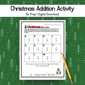 Op de afbeelding: Een kerst-thema optelactiviteitenblad met wiskundeproblemen en een woordpuzzel. Het werkblad bevat optelvergelijkingen en een ruimte om de bijbehorende letter te schrijven om een raadsel op te lossen. Een potlood ligt ernaast.