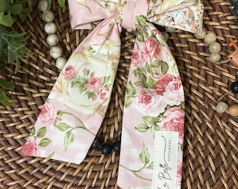 Banda de bendición católica - Reliquia de fe hecha a mano / Regalo religioso / LaBelle Handmade (Té de salón)