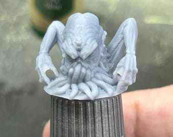 Cthulhu Paint Bottle Topper Lovecraftian Horror Miniature Eldritch Horror Cthulhu Resin Cap for Speedpaint or Vallejo
