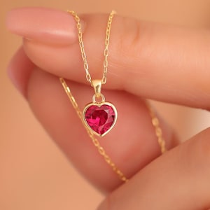 Rubin Herz Anhänger mit 14K Gold, Lünetten Halskette, Valentinstag Geschenk, Juli Birthstone Herz Anhänger, Rubin Schmuck