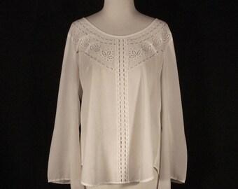 White Blouse versatile Day to evening by LUSH Size M