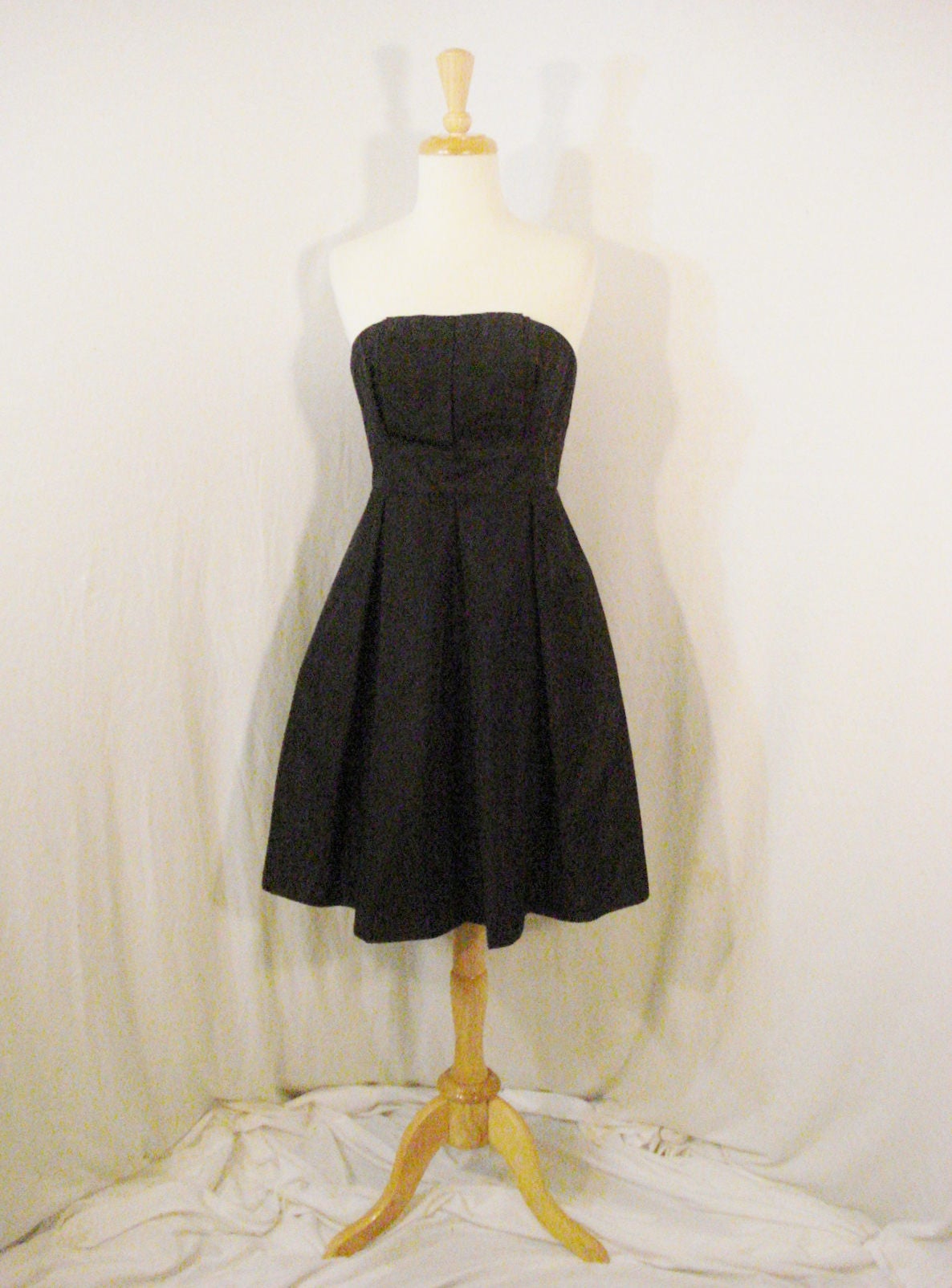 SALE Short Strapless Taffeta Dress  Size 12 Style 20102