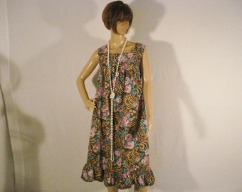 Floral Cotton Smock Dress Summer Clothing Ruffled Bottom Has Pockets Midi Dress M