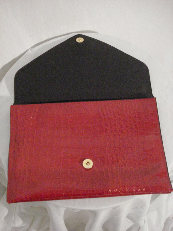 Red Alligator Clutch Bag Purse Faux Vintage Glam … - image 3