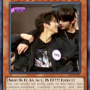 Carta colecionável de paródia de YuGiOh inspirada em SKZ - Humor espiritual colecionável para fãs de K-Pop - Bias Border Crossing