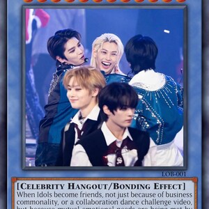Carta colecionável de paródia de YuGiOh inspirada em SKZ - Humor espiritual colecionável para fãs de K-Pop - Idol Playdate