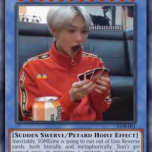 Tarjeta coleccionable parodia de YuGiOh inspirada en SKZ: humor espiritual para fans del K-Pop - Uno Reverse Reversal