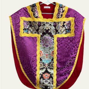 ROMAN PURPLE Italian Floral Brocade Neri Roman Chasuble Pianeta Latin Low Mass Set Catholic Vestment - Stole, Maniple, Burse, Chalice Veil