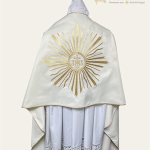 Humeral Veil in White Polyester &quot;IHS sunburst&quot; embroidered motif - Benediction Catholic Church Vestment - Velo Omerale