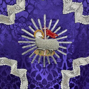 PURPLE Paschal Lamb French Roman Chasuble Pianeta Fiddleback Latin Low Mass Set Catholic Church Vestment Stole, Maniple, Burse, Chalice Veil