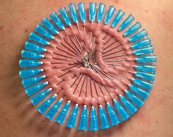 TRISKELE MACHINA - Needle Play Piercing Stencil