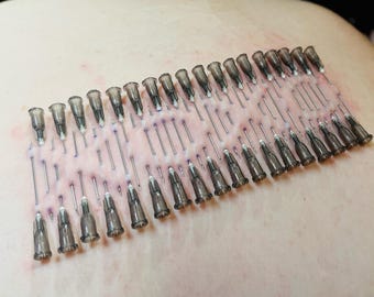 XOXO GOSSIP GIRL - Needle Play Piercing Stencil