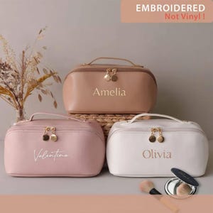 Custom Makeup Bag, Bride Toiletry Bag, Bridesmaid Gifts, Travel Toiletry Bag, Cosmetic Bag, Birthday Gift for Her, Christmas Gift