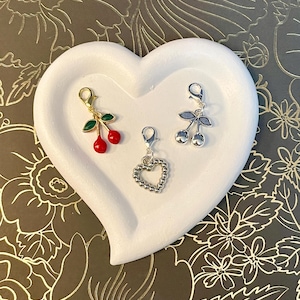 Lindos dijes para bolsos - Tiradores de cremallera - Accesorios para bolsos - Dijes de cereza - Dijes de corazón