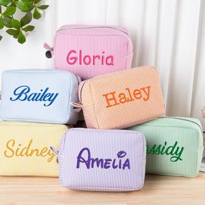 Personalized Seersucker Makeup Bag, Canvas Cosmetic Bag, Bridesmaid Gifts, Bridal Party Gifts, Makeup Organizer, Bridal Shower Gift