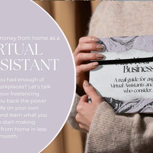 Può includere: Una donna tiene in mano un libro intitolato "Start Your Virtual Business" con un nastro nero e un design marmoreo. Il testo sul libro recita "Una vera guida per aspiranti assistenti virtuali e coloro che considerano."