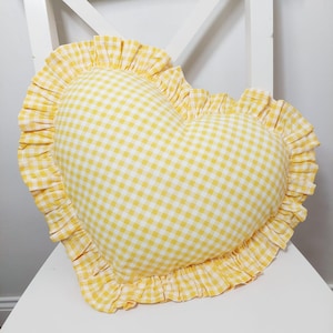 Boho Leinen Vichy-Karo-Kissenbezug - Gingham-Herz-Kissenbezug - Herzkissen - Farbvarianten mit Rüschenkanten