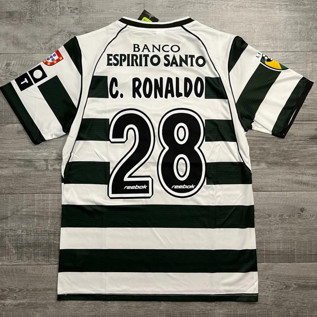 Ronaldo's Iconic 2002 Sporting Lisbon Jersey: ''the Beginning of ...