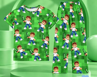Gepersonaliseerde pyjamaset voor gamerjongens, pyjama met aangepaste foto en gamingavatar.
