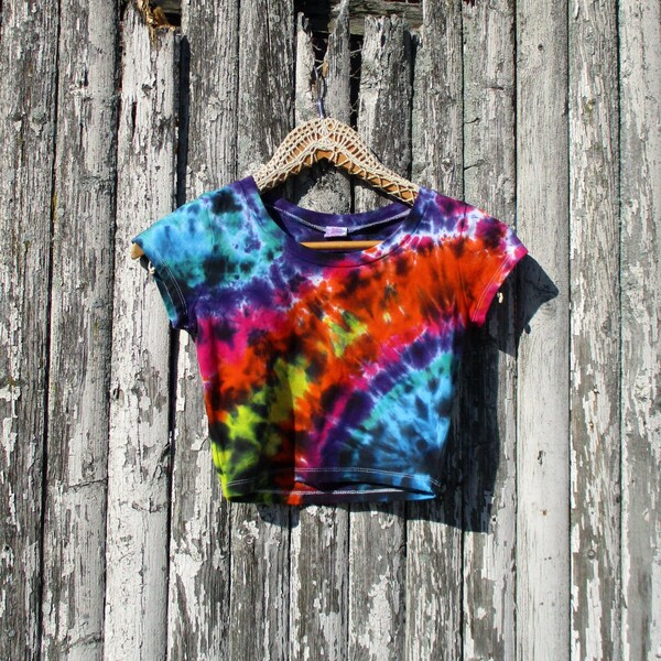 tie dye crop top