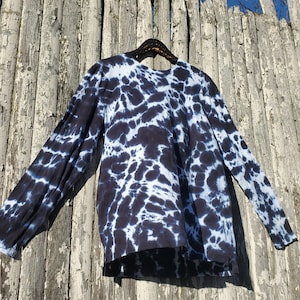 Maglietta in cotone tinto in cravatta nera