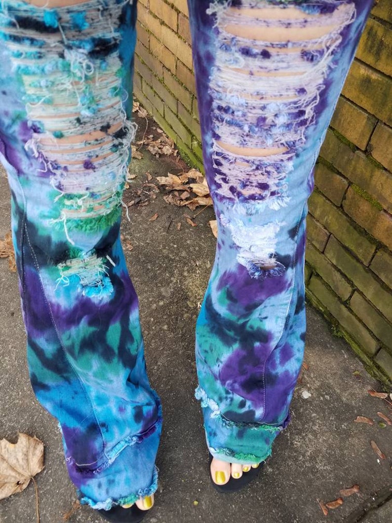 Distressed Tie Dye Dirty Jeans