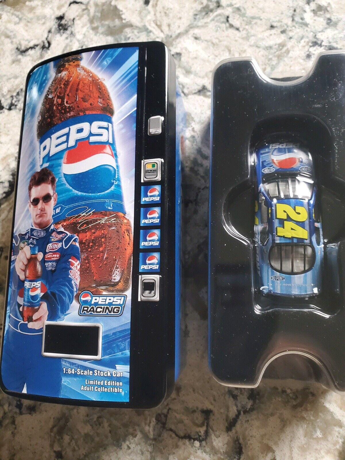 Jeff Gordon #24 Dupont Daytona Pepsi Vending Machine 2003 Monte