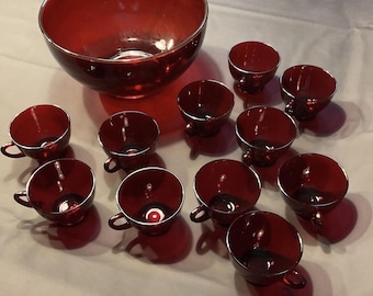 Set di ciotole da punch vintage Anchor Hocking Royal Ruby Red con 11 tazze