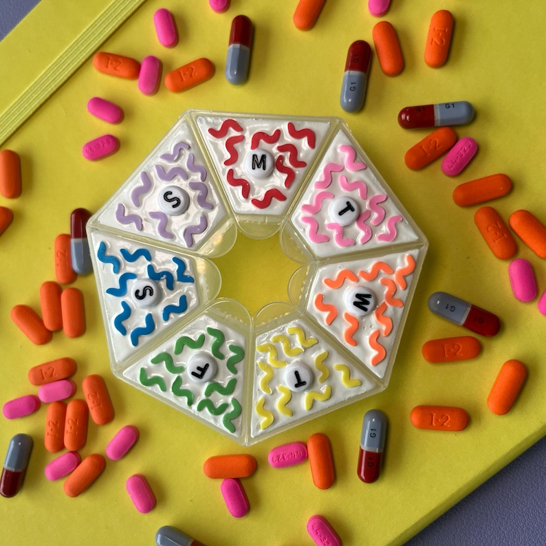 Squggle Box Rainbow Squiggle Pill Organizer - Etsy