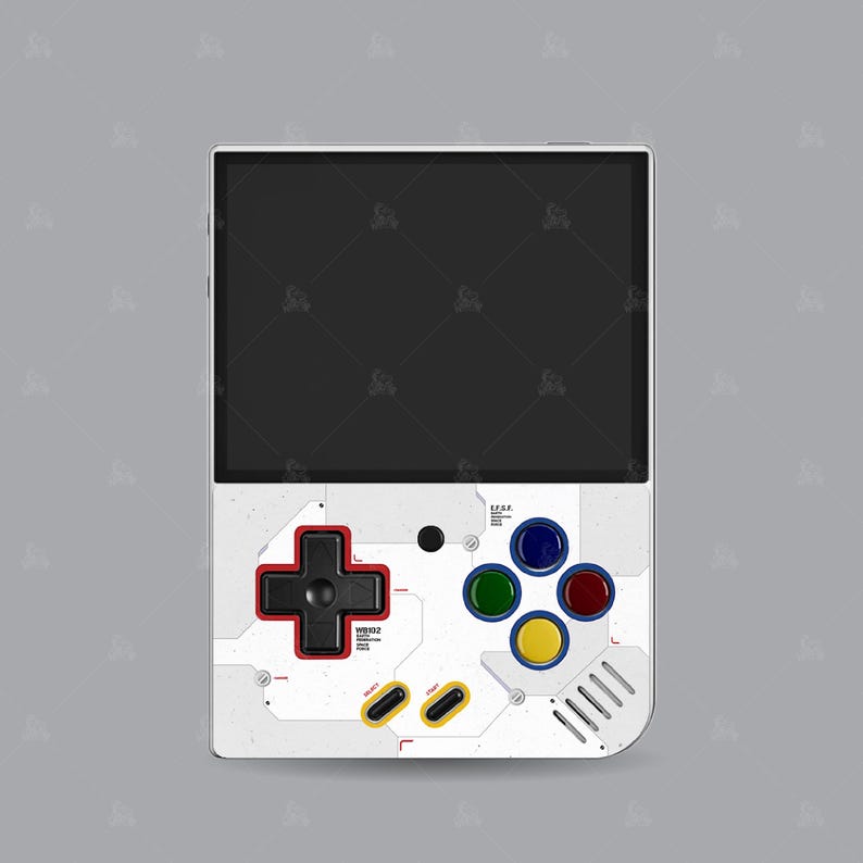Puede incluir: Una consola de juegos port&aacute;til blanca con una pantalla negra, un bot&oacute;n en forma de cruz rojo y blanco y cuatro botones circulares de colores. La consola tiene un dise&ntilde;o blanco y gris con un patr&oacute;n de placa de circuito.
