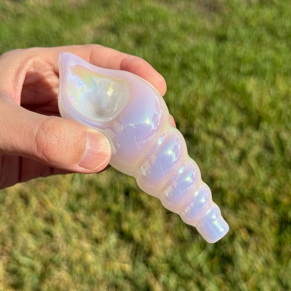 Conch Glass Smoking Pipe , Tobacco Pipe , Hand Pipe , Spoon Pipe , Gift For Smoker