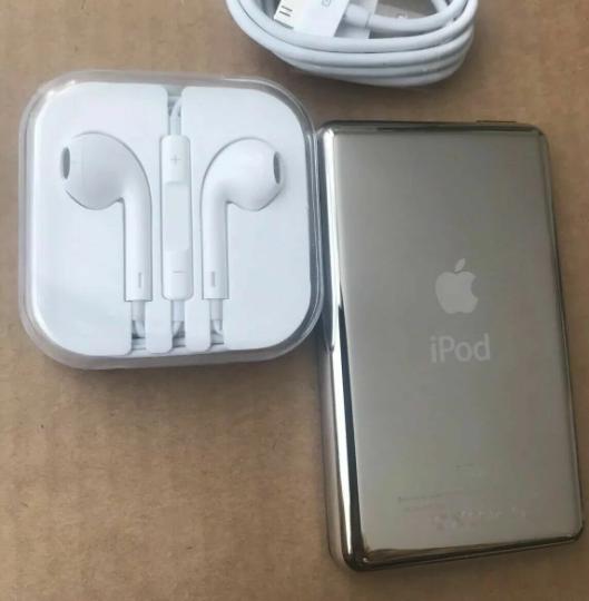 Ipod Classic 7th Generation 160gb Fully Refurbished Perfect Gift