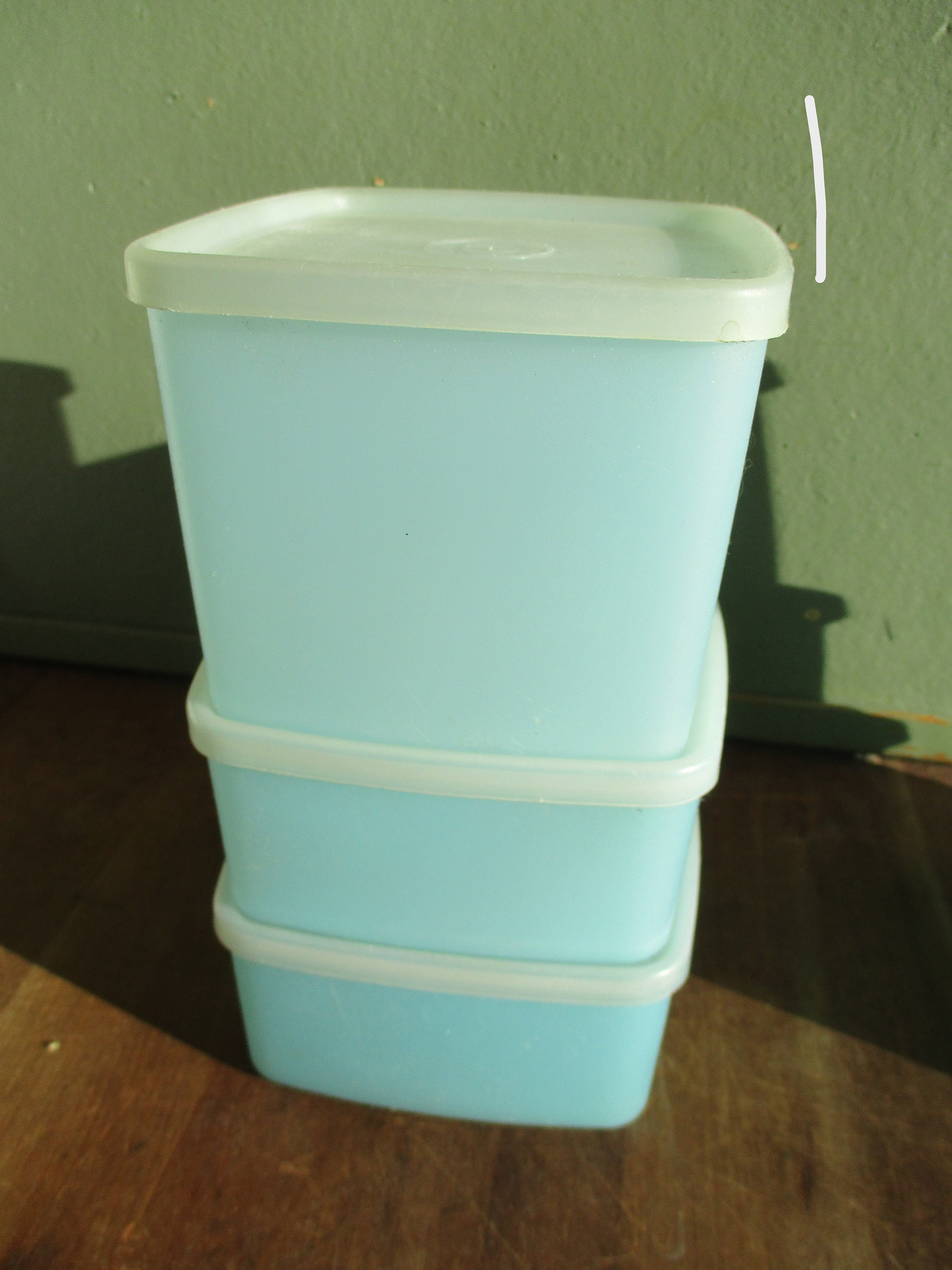 Tupperware #311 Sheer Freezer Container #310 Mint Green w/ Pink Seal Lid