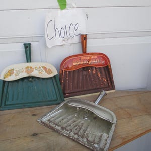 Dust Pan Primitive Vintage Farmhouse kitchen Vintage CHOICE