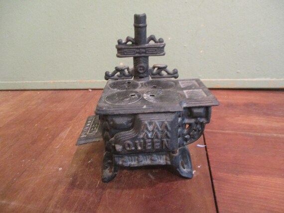 Queen Cast Iron Stove Vintage - Etsy Singapore