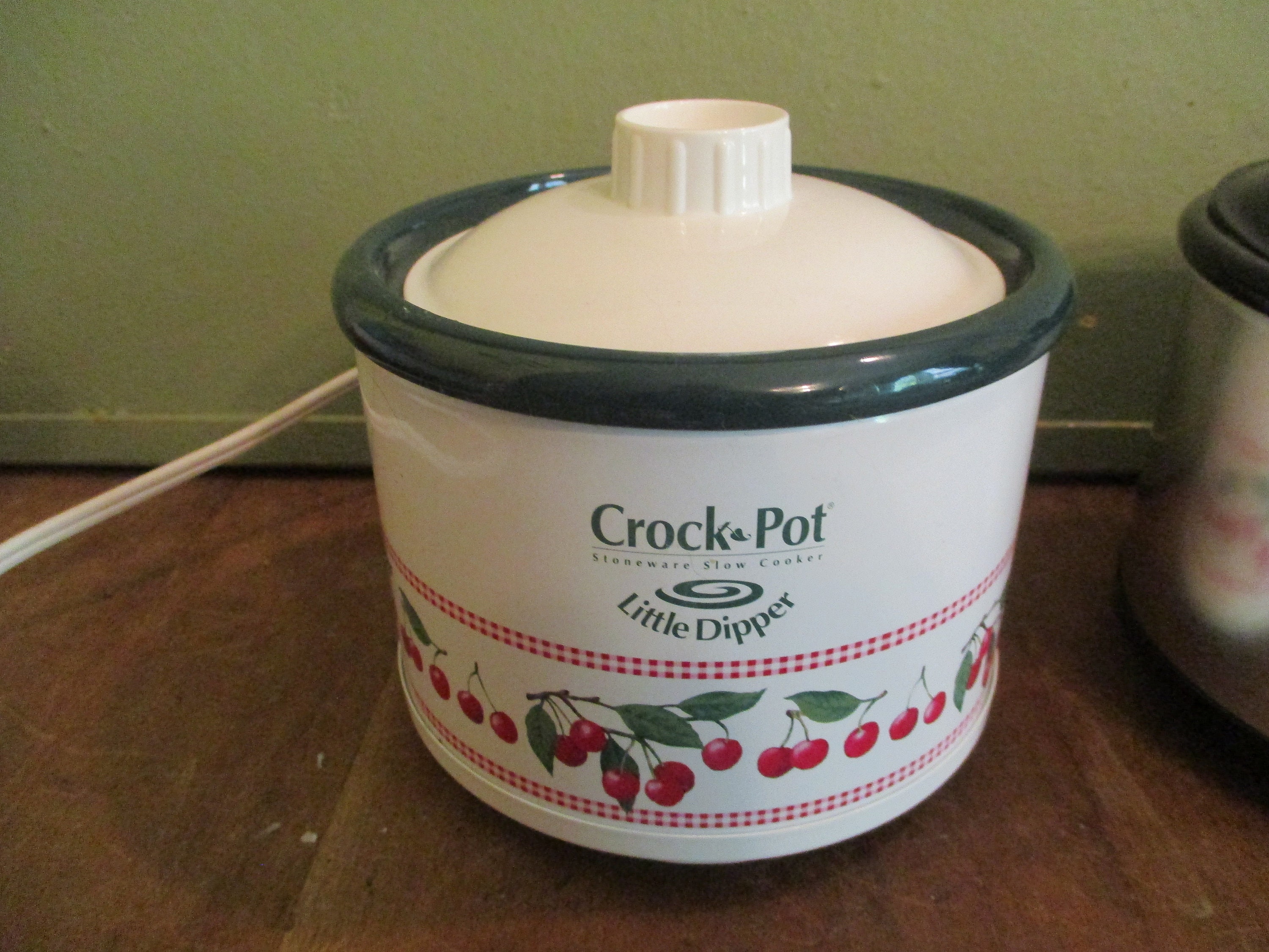 Crock-Pot Little Dipper Mini Slow Cooker Stoneware White Dip Pot 1 Quart