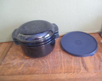 Vintage Tupperware Ultra 21 2 Qt Microwave and Conventional Oven