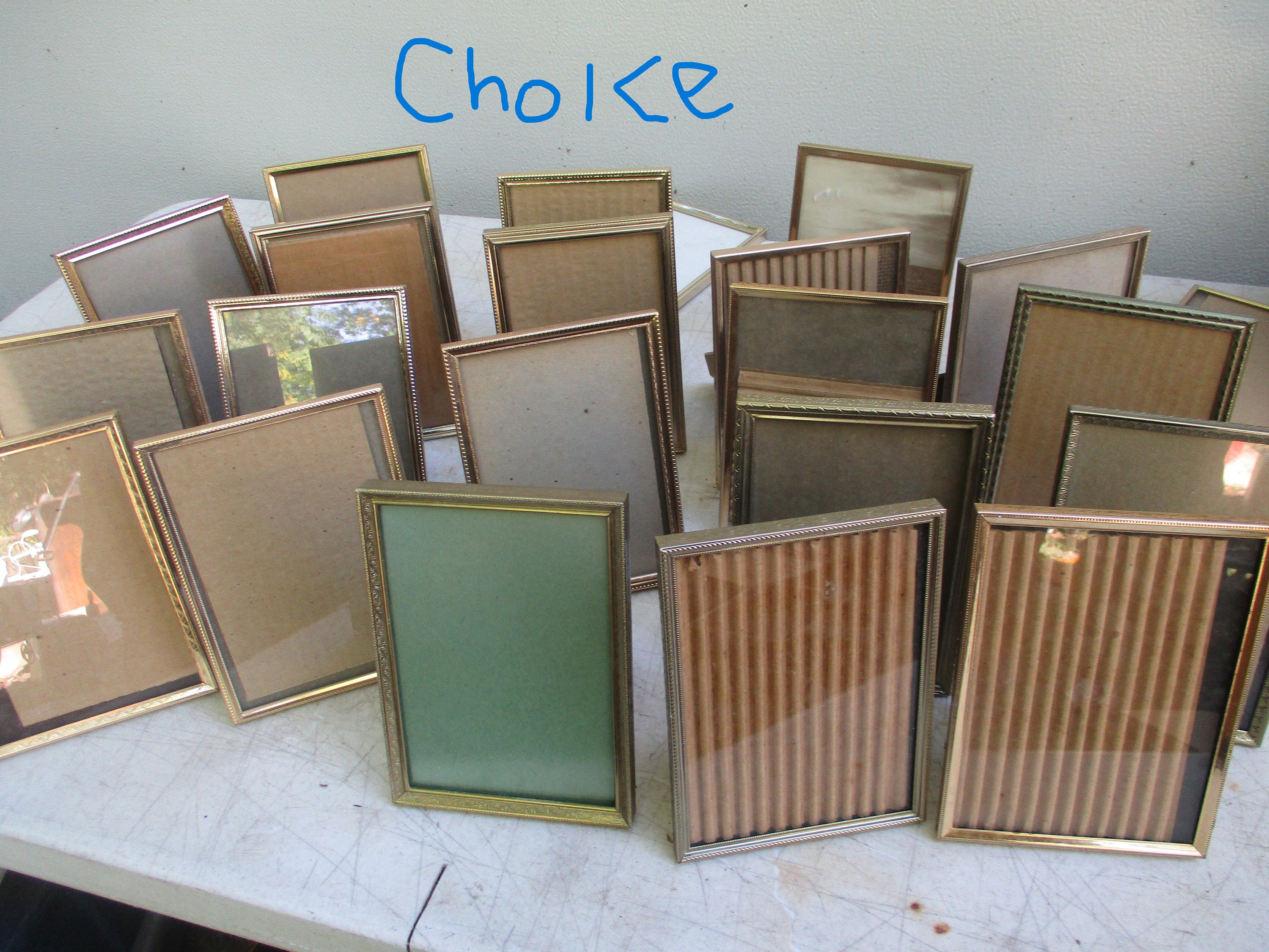 Cheap Picture Frames, Top Quality. On Sale Now.