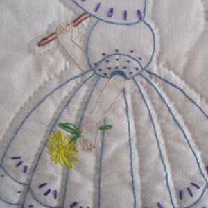 Quilt Southern Ladies Needlework embroidery Baby Blanket Vintage image 6