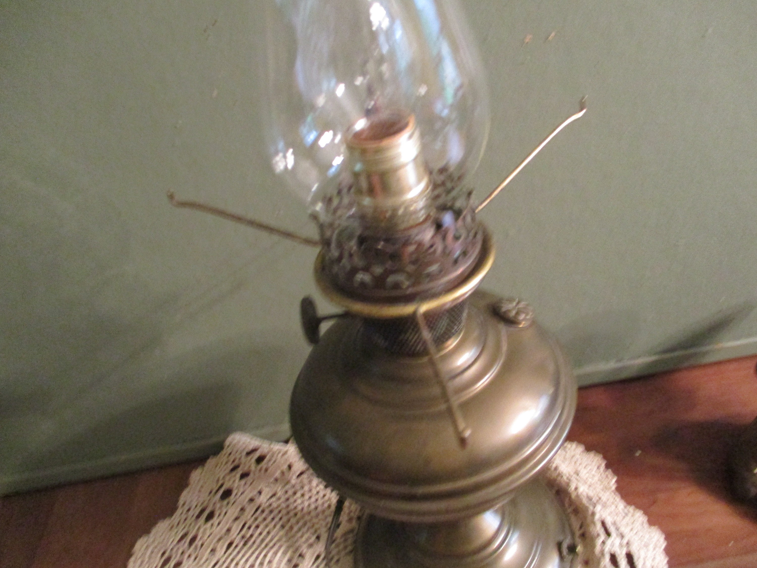 Aladdin métal Électrifié lampe à huile Modèle 6 brûleur vintage -   France