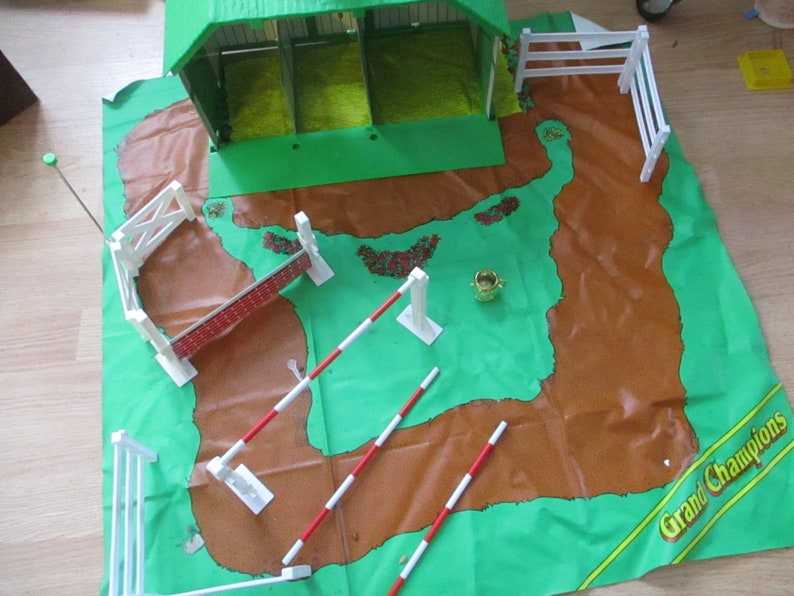 Barbie Pole Jumping Grand Champion Horse Barn