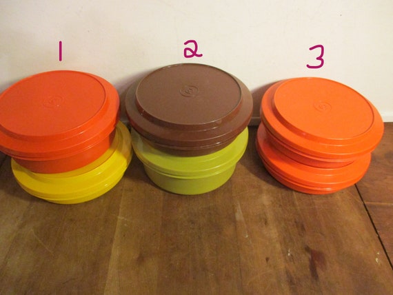 Vintage Tupperware Set Of 2 Seal N Serve Bowls w/Lids Green and Brown 1206