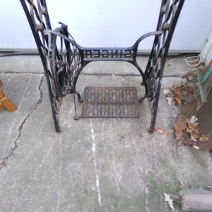 Singer Treadle Sewing Frame Vintage