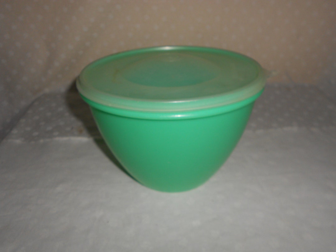 Vintage Tupperware Iceburg Lettuce Keeper Etsy